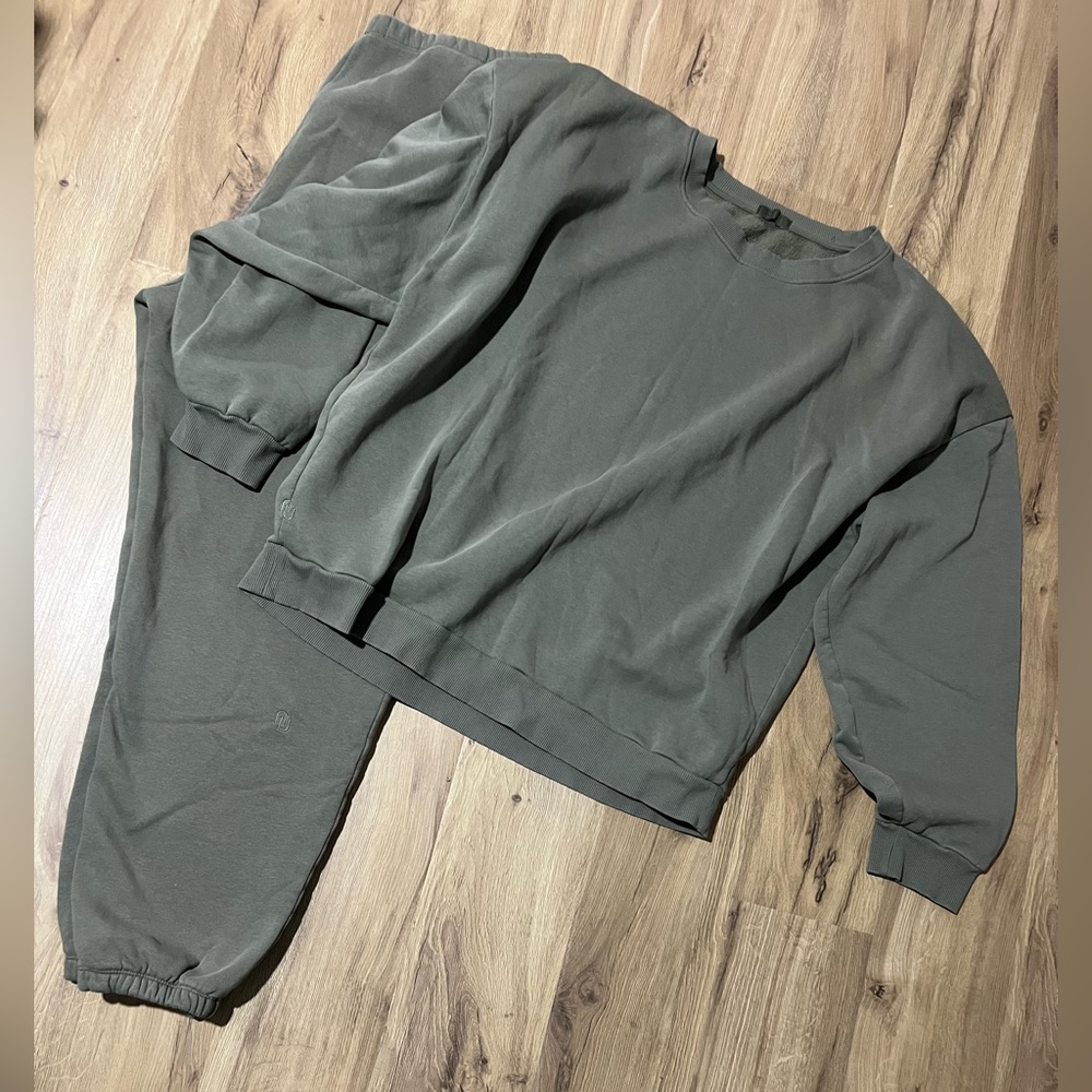 Olive Green Sweatshirt and Jogger Set